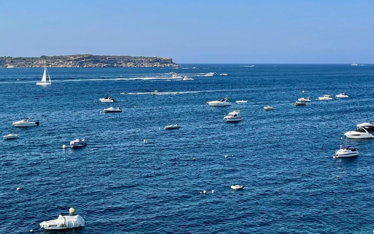 Spacious Luxurious Apartment With Seaview Mellieha Luaran gambar