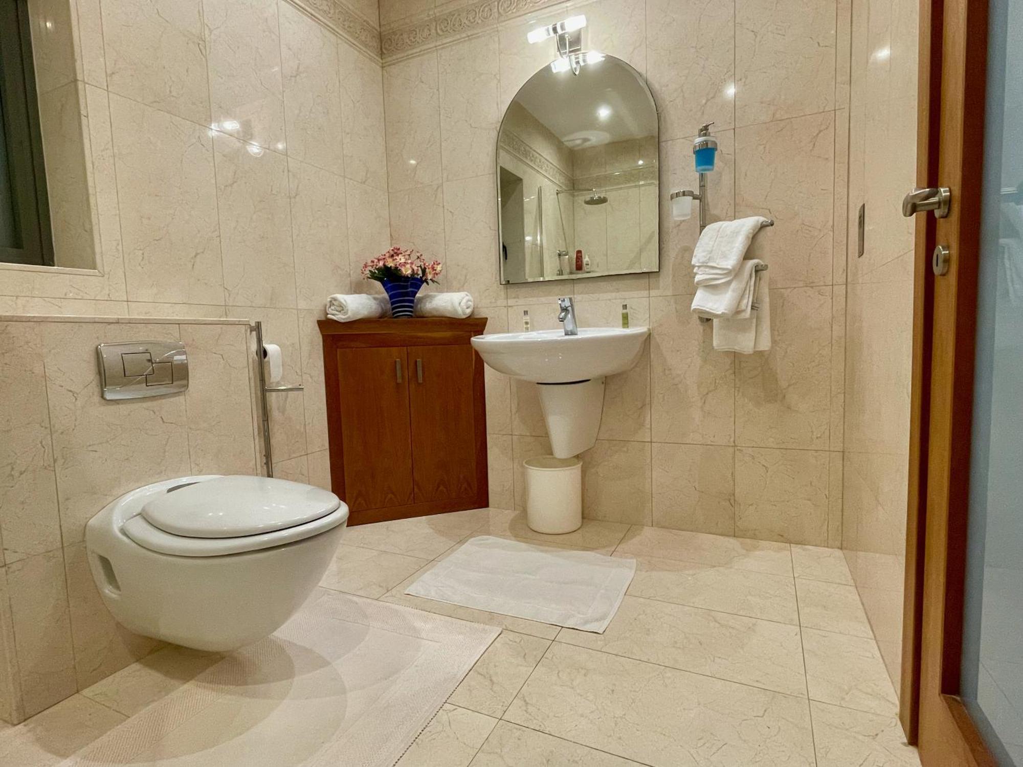 Spacious Luxurious Apartment With Seaview Mellieha Luaran gambar