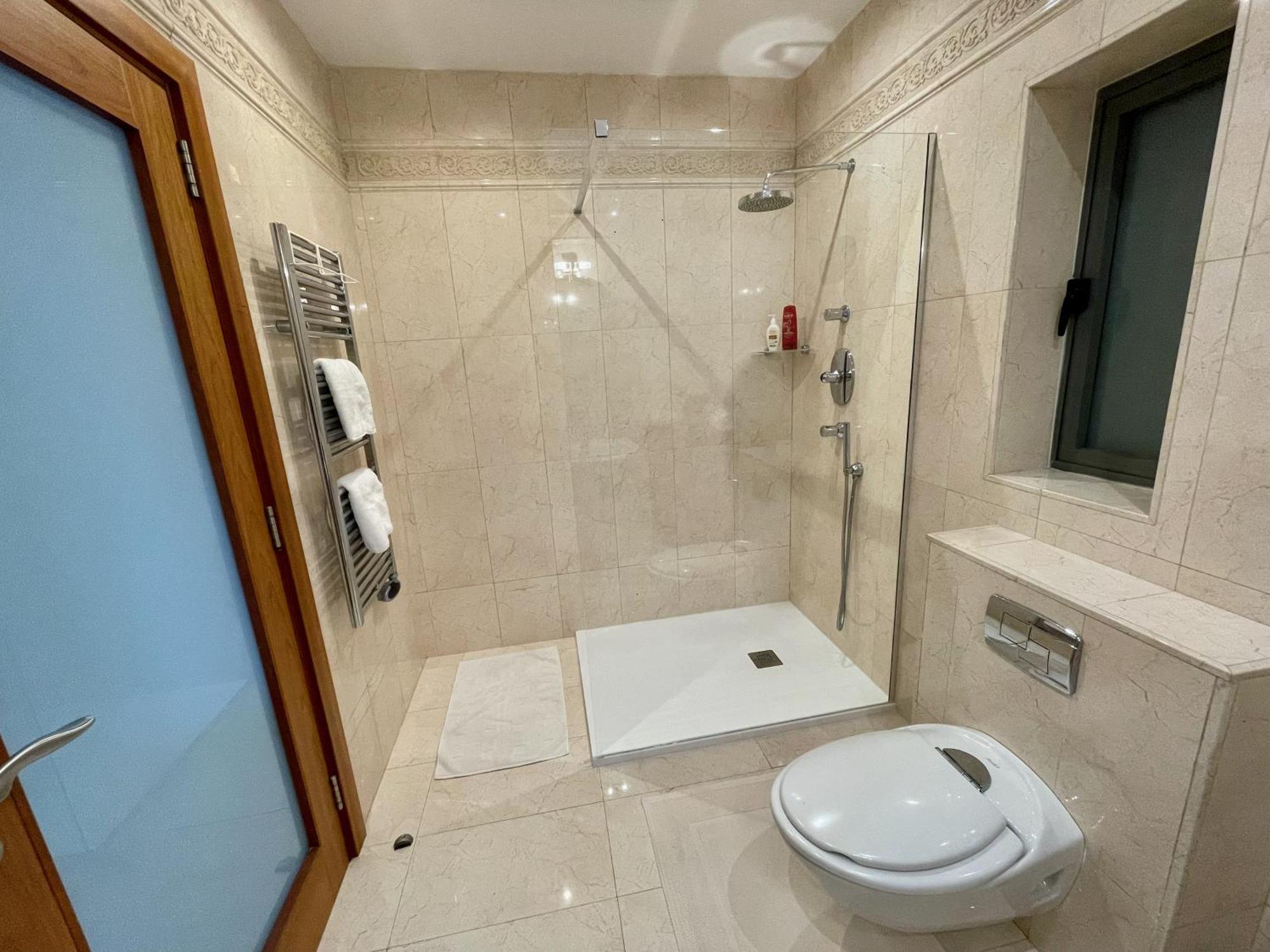 Spacious Luxurious Apartment With Seaview Mellieha Luaran gambar